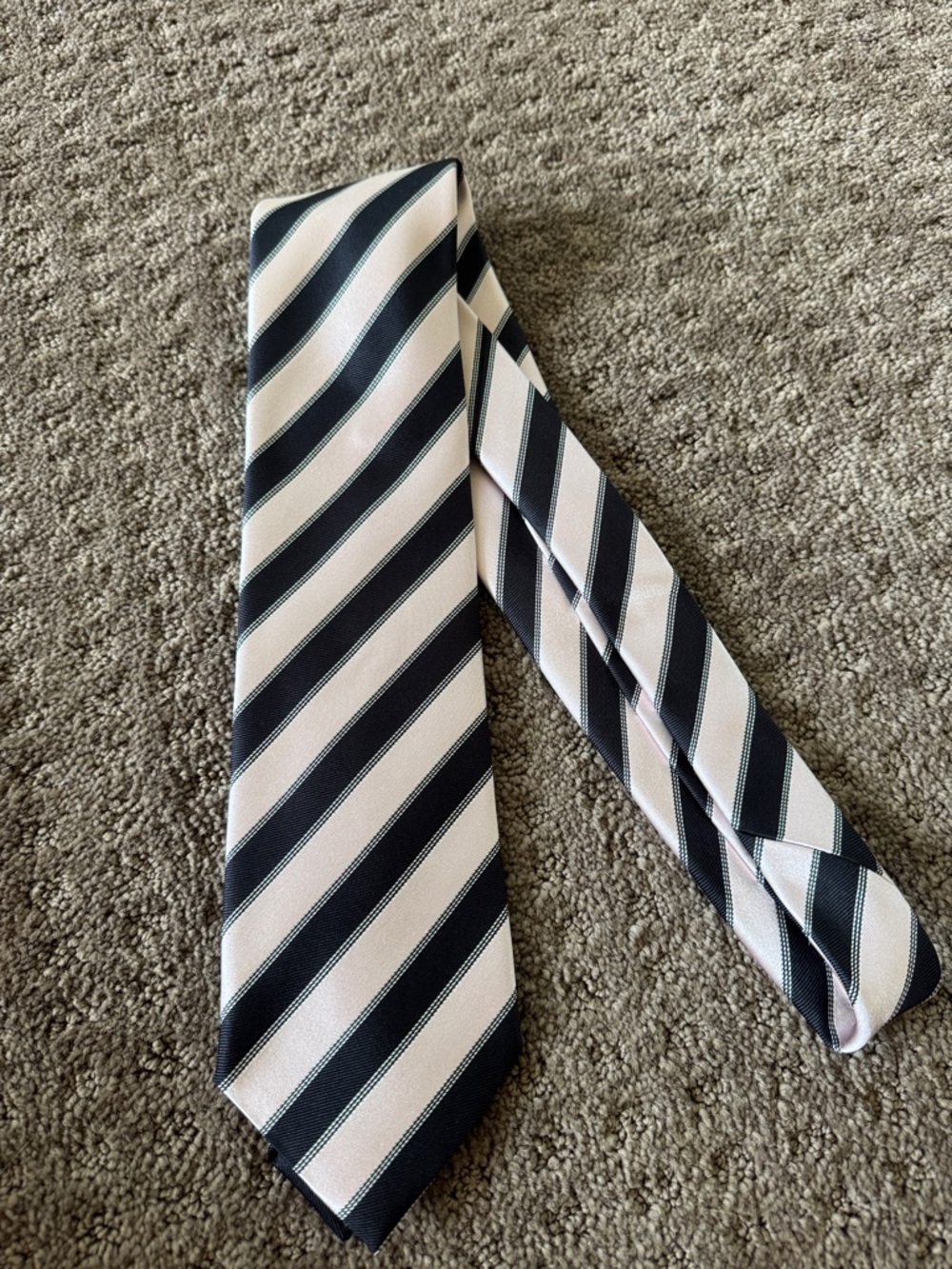 Ermenegildo Zegna Black and Light Pink Diagonal Stripe Silk Tie